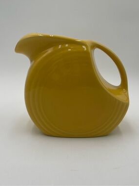 Vintage Fiesta Ware Water Juice Large Pitcher Yellow Art Deco USA